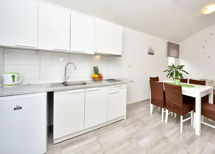 Appartement Marija-3 By Interhome