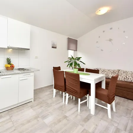 Apartman Marija-3 By Interhome Sukošan