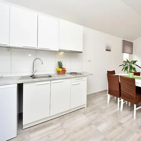 Apartman Marija-3 By Interhome